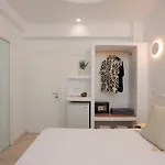 Ξενοδοχείο με διαμερίσματα Margo Naxos City
