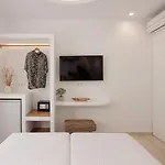 Ξενοδοχείο με διαμερίσματα Margo Naxos City