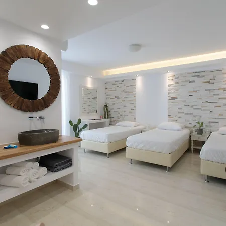 Margo アパートホテル