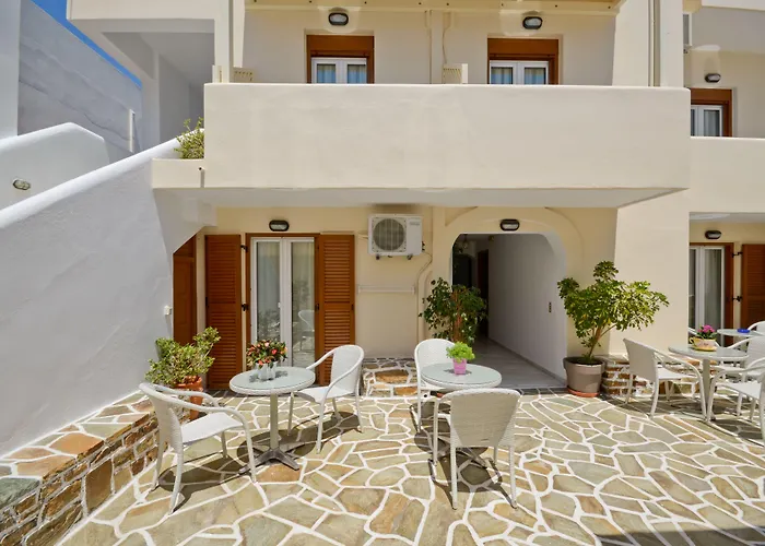 Margo מלון דירות Naxos City