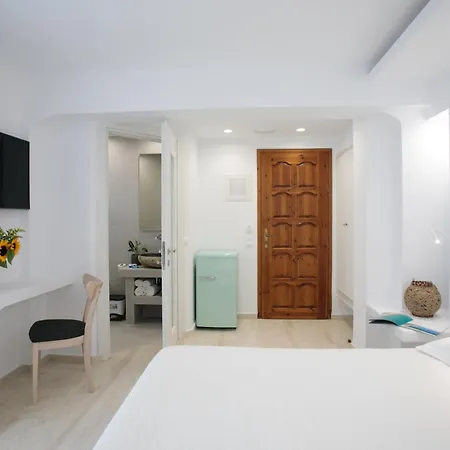 马戈一室公寓酒店 4* Naxos City
