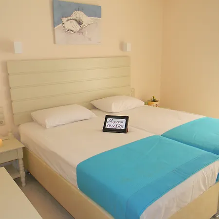 Apartahotel Margo Naxos City