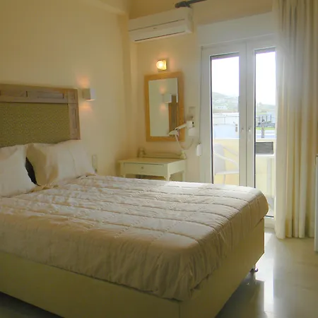 Margo Aparthotel Naxos City