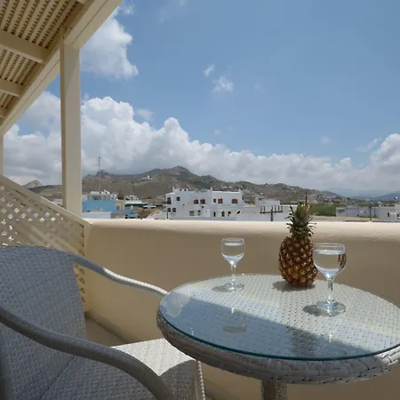 马戈一室公寓酒店 4* Naxos City