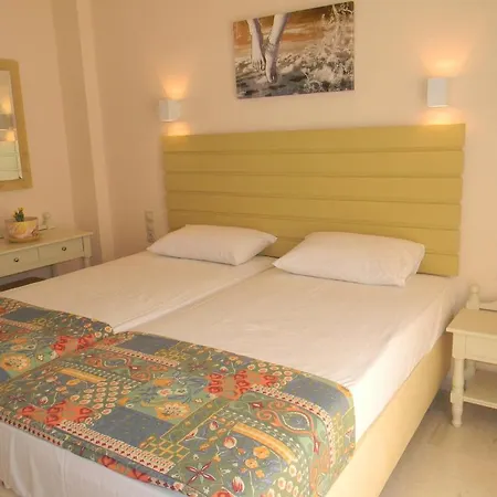 Margo Aparthotel Naxos City